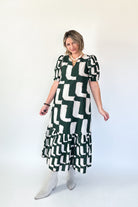 entro hunter green printed maxi dress