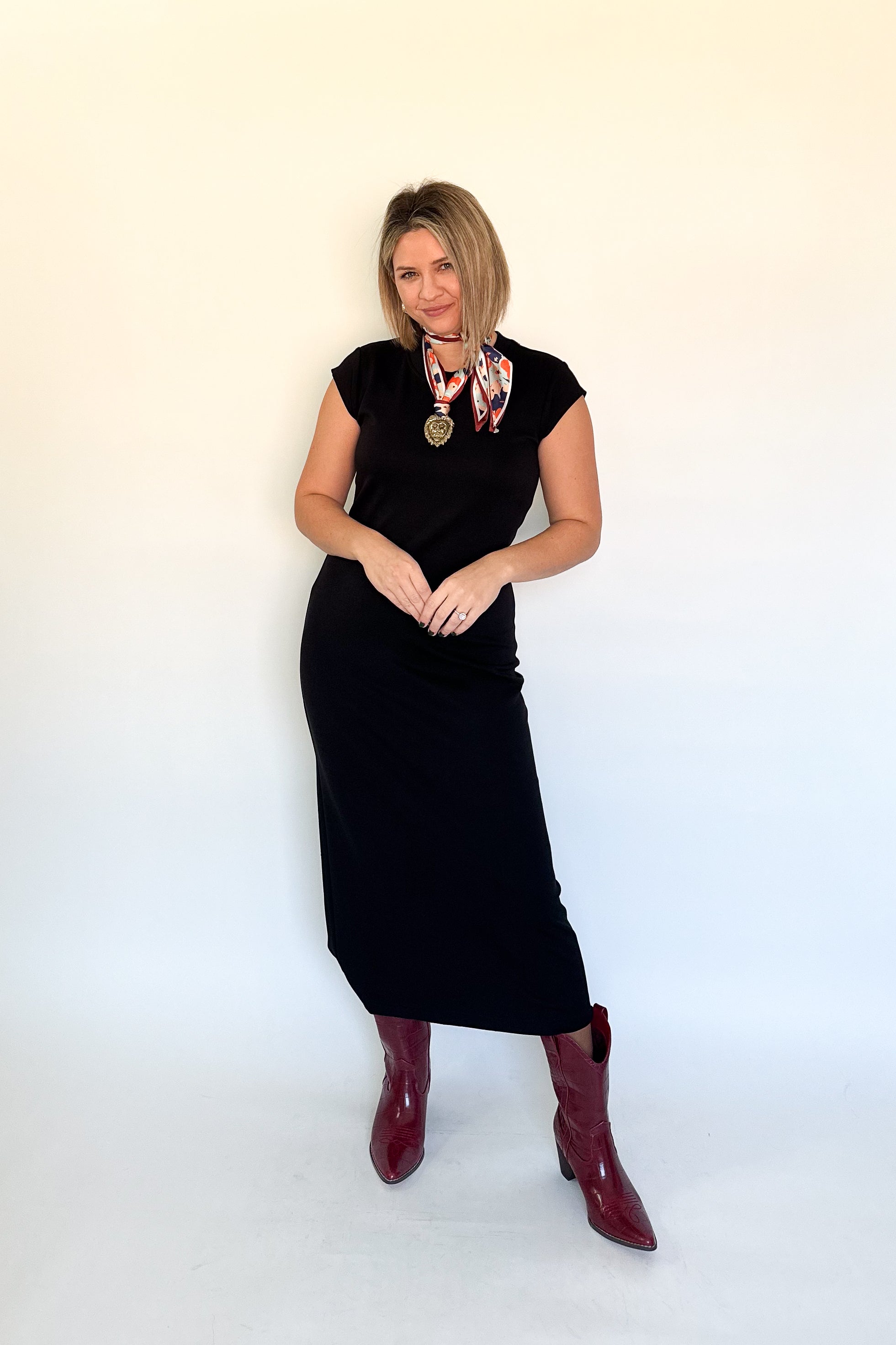 entro black fitted dress