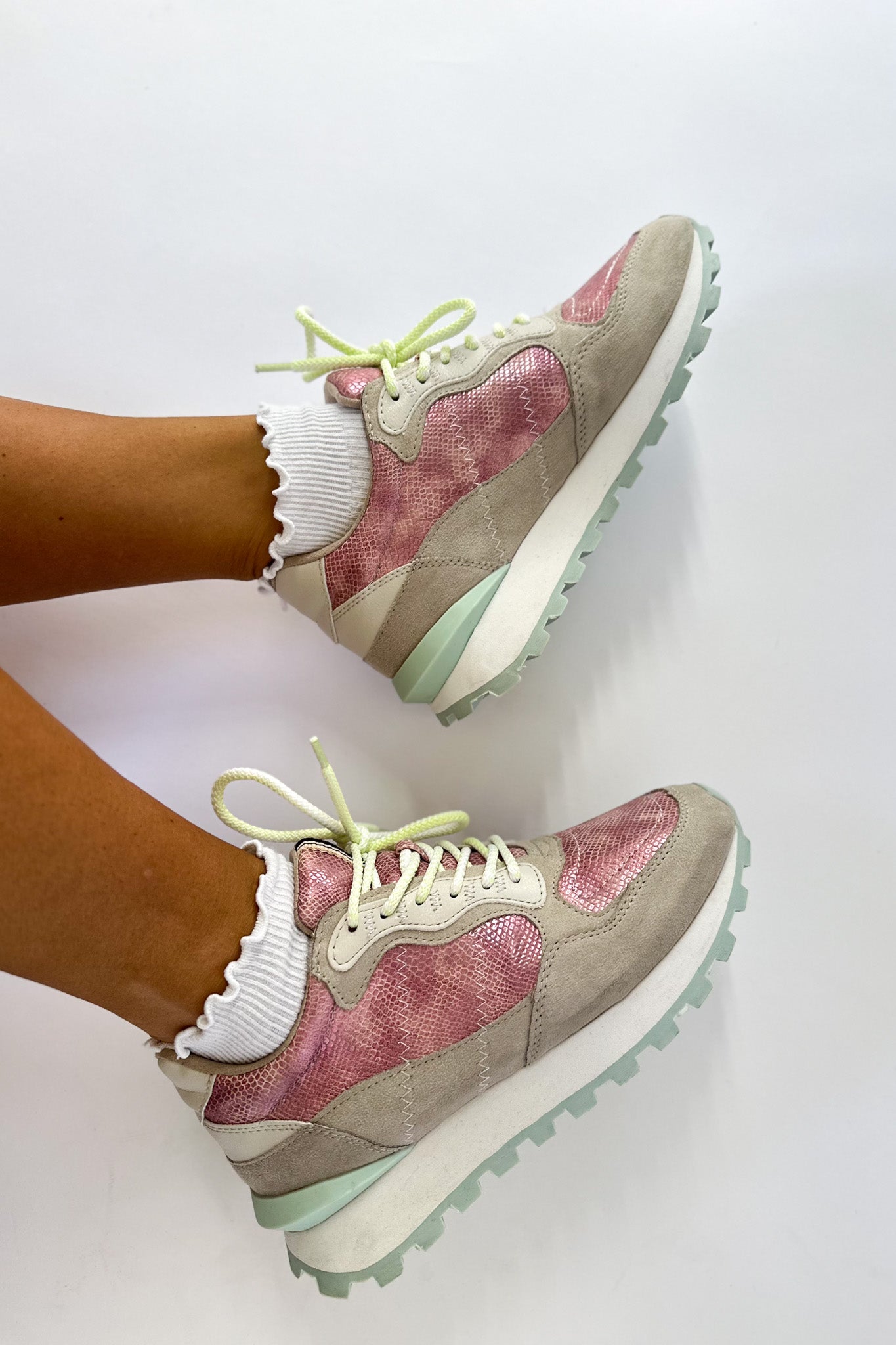 shu shop phoebe sneaker