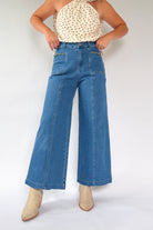 entro denim jean with scallop details
