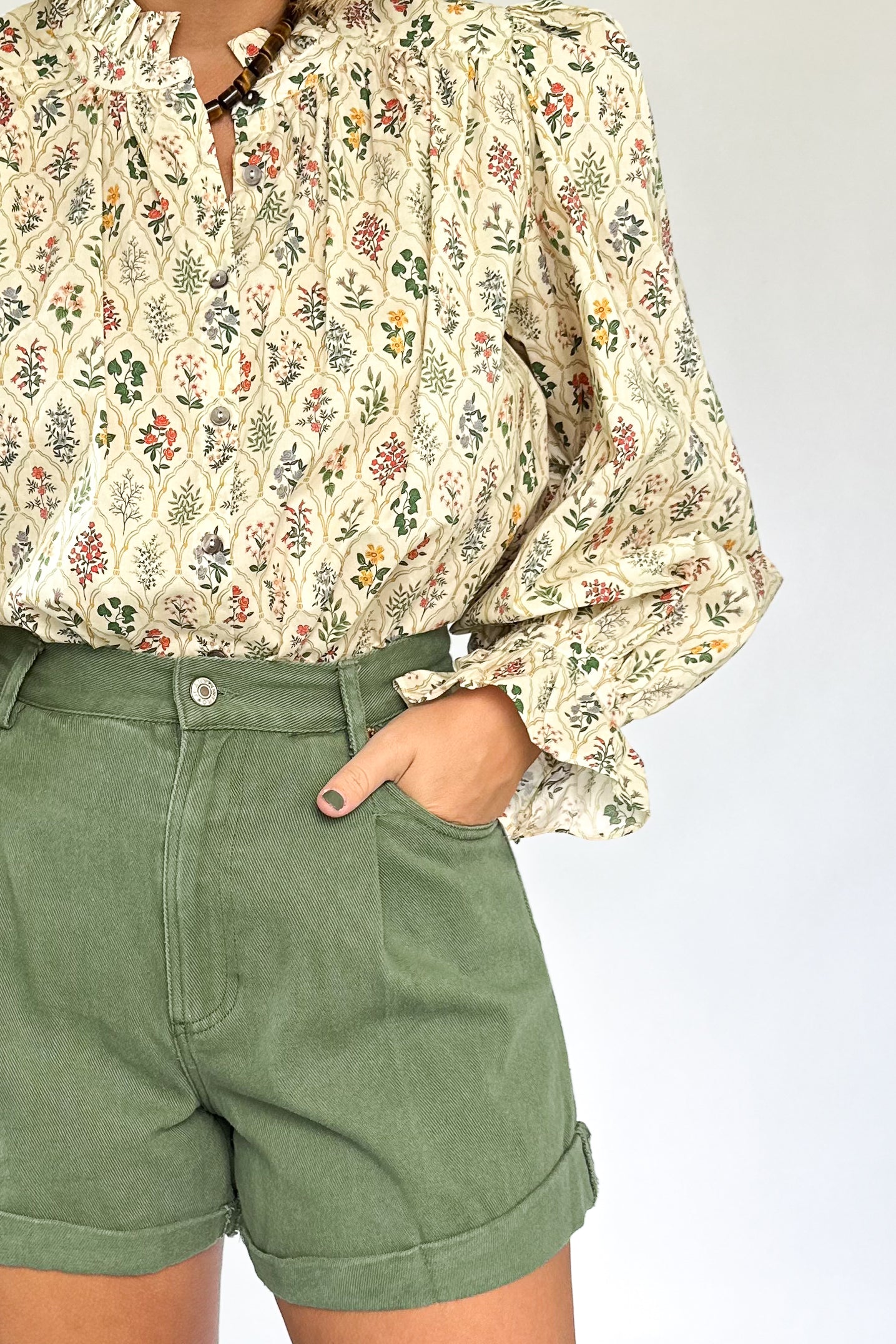 entro olive denim short